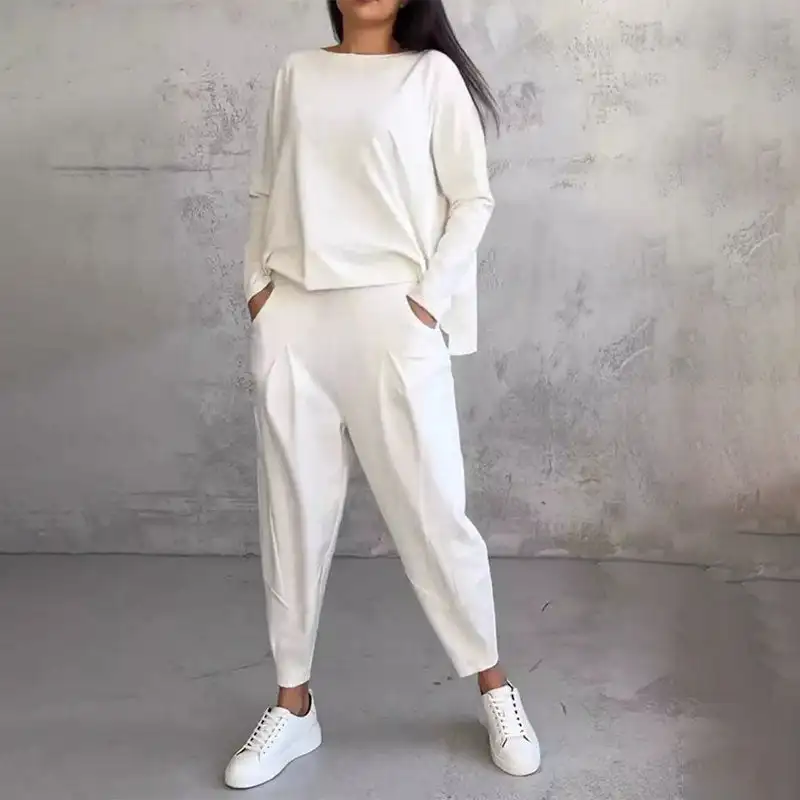 Round-Neck Long-Sleeved Top & Pants 2-Piece Set Conjunto de 2 Piezas de Top de Manga Larga con Cuello Redondo y Pantalones