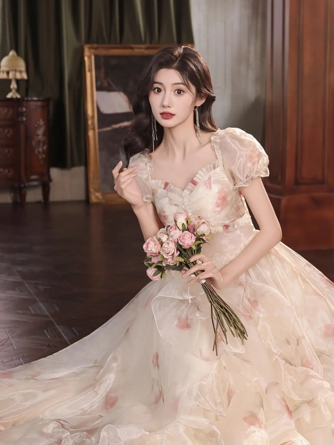 Coalfell シャンパンカラーのイブニングドレス女性の夏の光高級ハイエンドバー Mitzvah 気質ふわふわプリンセススカート