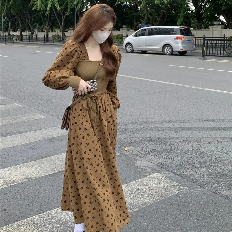 

Floral Autumn And Winter New French Knitted Stitching Fake Two Pieces Retro Waist-Controlled Small Dress