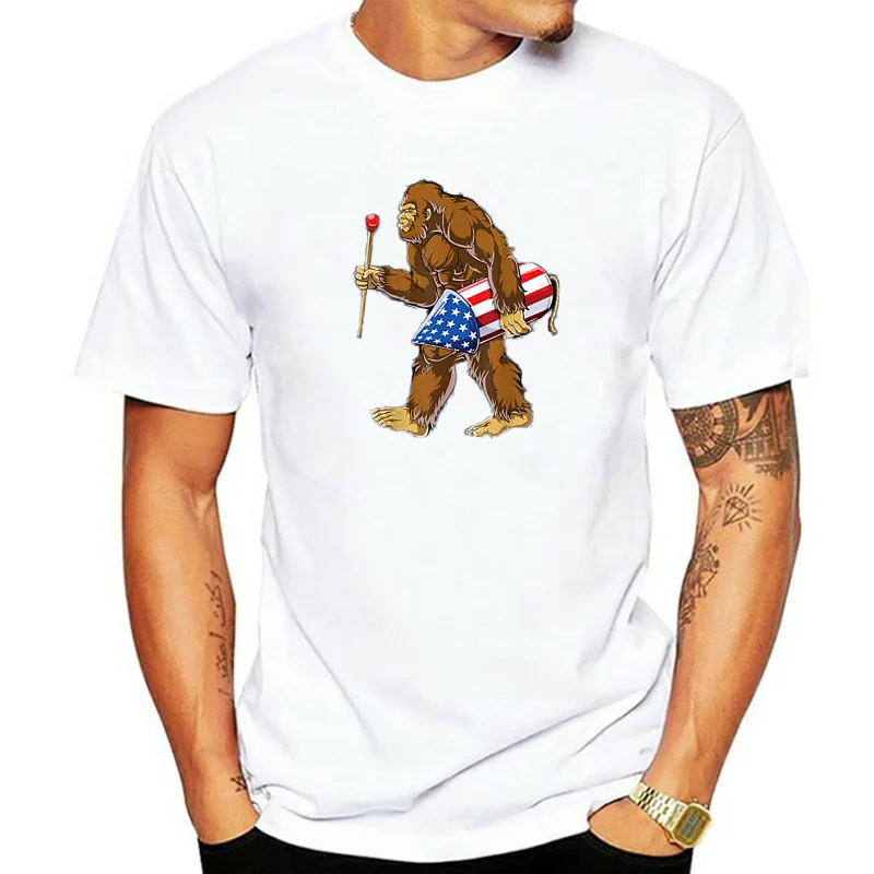 

Funny Bigfoot Fireworks 4th of July Men Sasquatch American Flag US T-Shirt Women Female Fahion Short Sleeve 01336