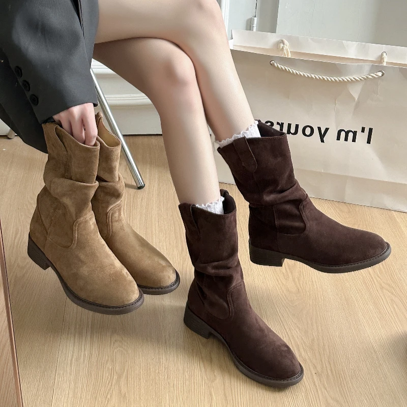 

Ковбойские сапоги в стиле вестерн, женские осенние короткие сапоги для путешествий, новинка 2025, корейские модные ботинки до середины икры с круглым носком