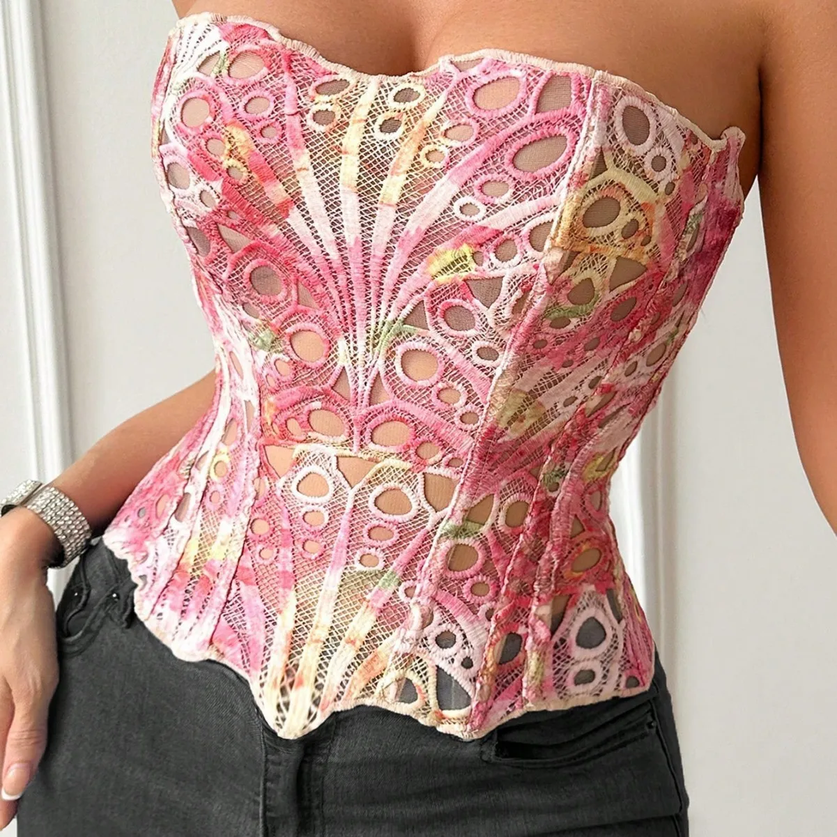 Women's Strapless Floral Lace Corset Top Hollow Out Slim Waist Shaper Underwear Vintage Party Bustier Back Lace-up Tube Top Club view 4