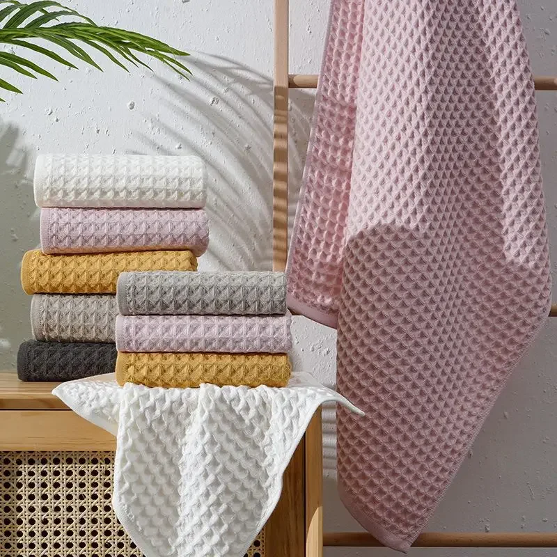 Modern Simplicity Waffle Towel Soft Household Absorbent Quick-Dry Cotton Bath Towel For Men And Women Solid Color Bathroom Wrap