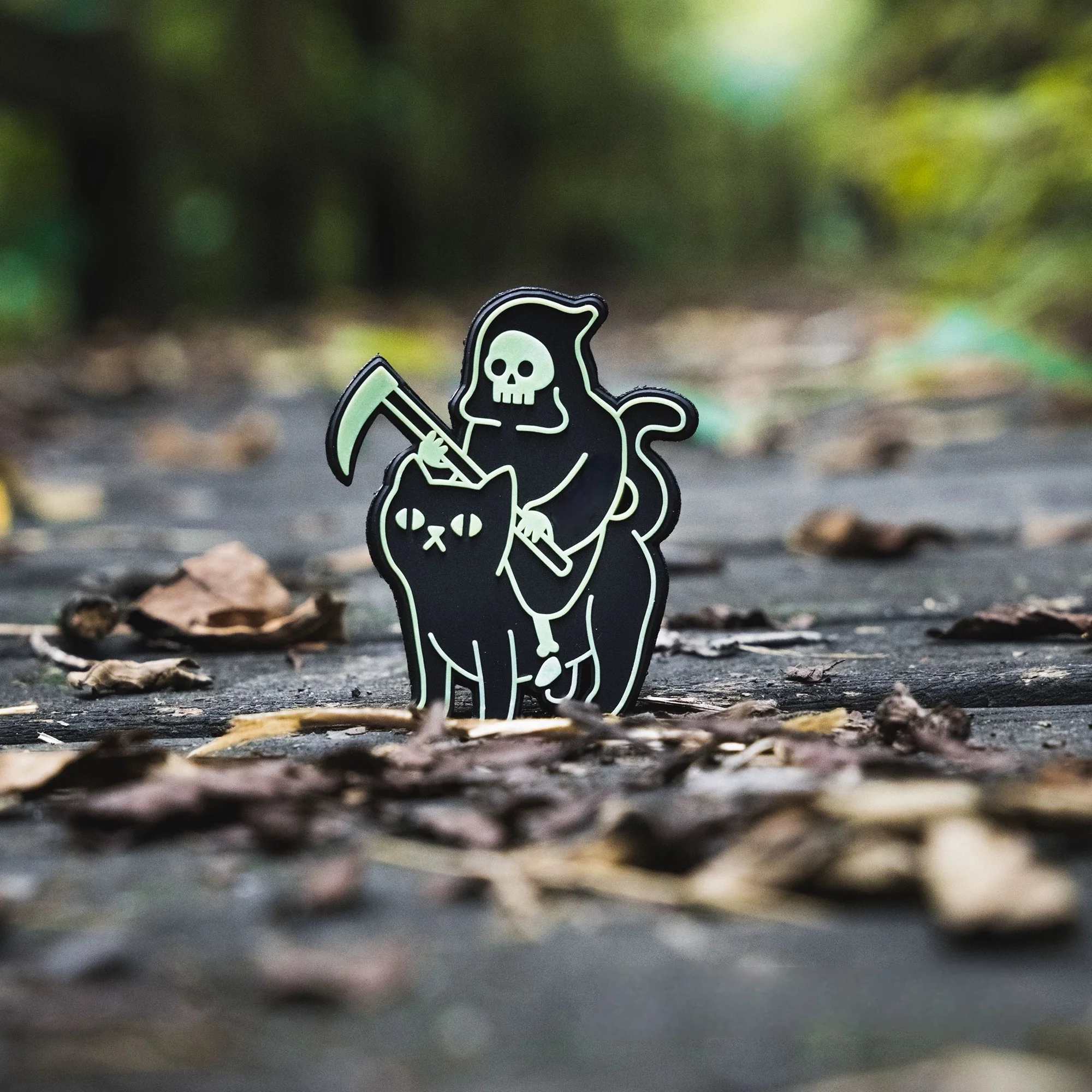 Sickle Reaper Morale Badge Night Glow PVC Hook&Loop Patches Military Reaper Skull Cat Armband Tactical Backpack Stickers