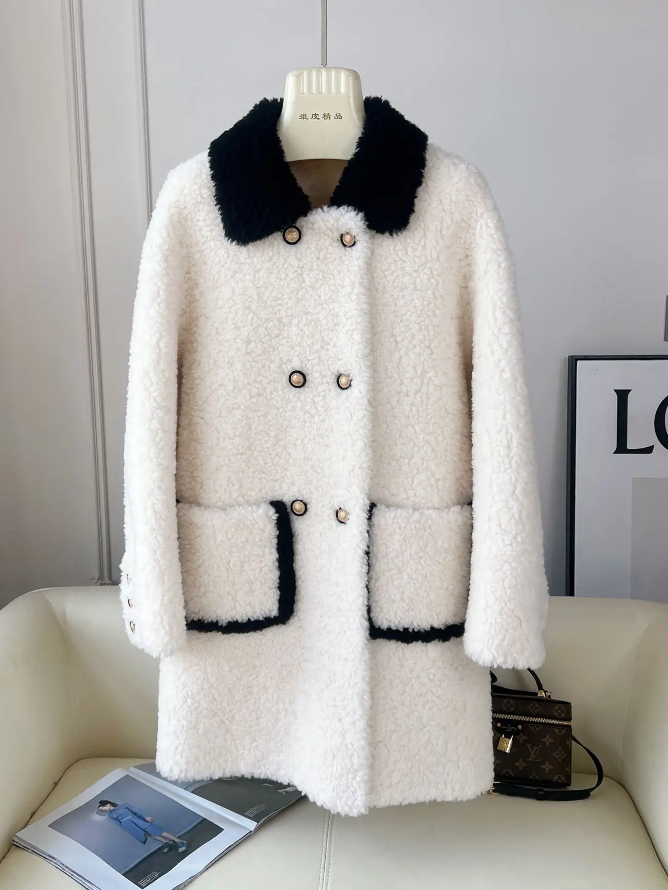 Kontrastfarbene Lammwolljacke für Damen, Mantel, Herbst und Winter 2026, neues Fell, einteilig, schlankmachend, warm, mittellang, dicke Pelzjacke