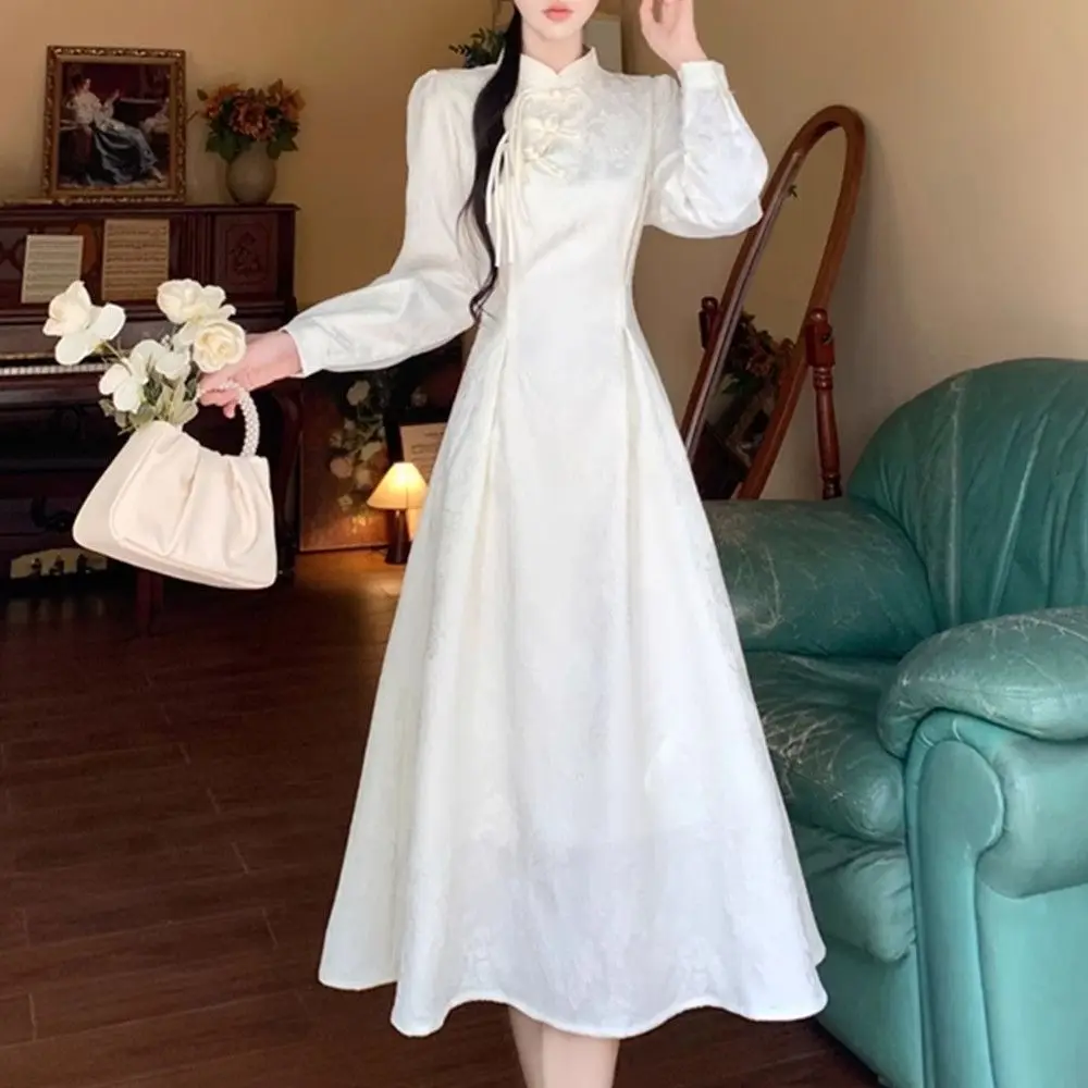 

Весенне-осеннее улучшенное платье Cheongsam в новом стиле с элегантной длинной юбкой высокого класса в китайском стиле для похудения