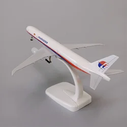 19cm Air Malaysia Airlines Boeing 777 B777 Airways Alloy Metal Airplane Model Diecast Air Plane Model &Wheels Aircraft Aeroplane