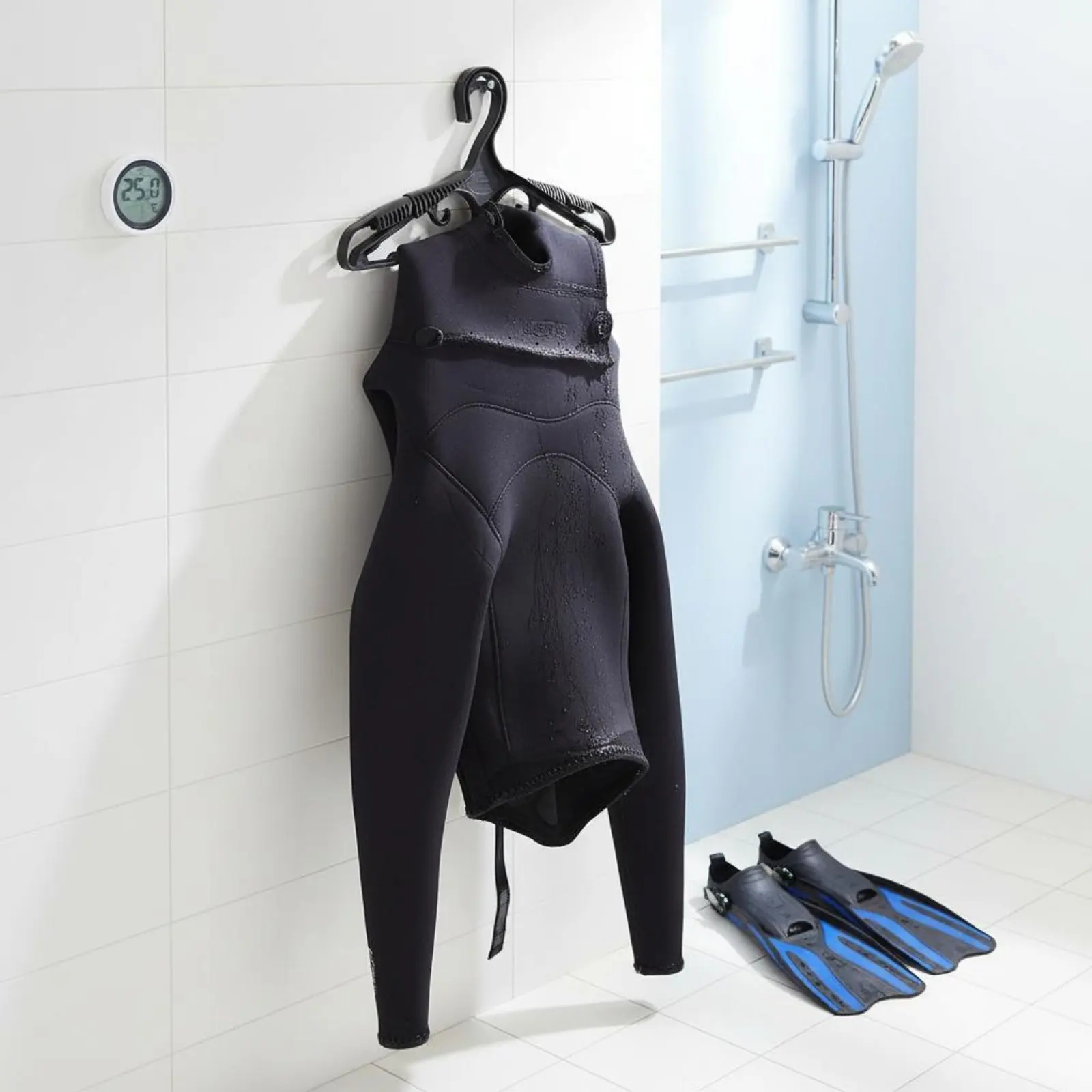 BCD Hanger Space-Saving Wetsuit Hanger Diving Gear Organizer Easy to Dry Sports Storage Multi-Hook Design for Divers, Travel view 4