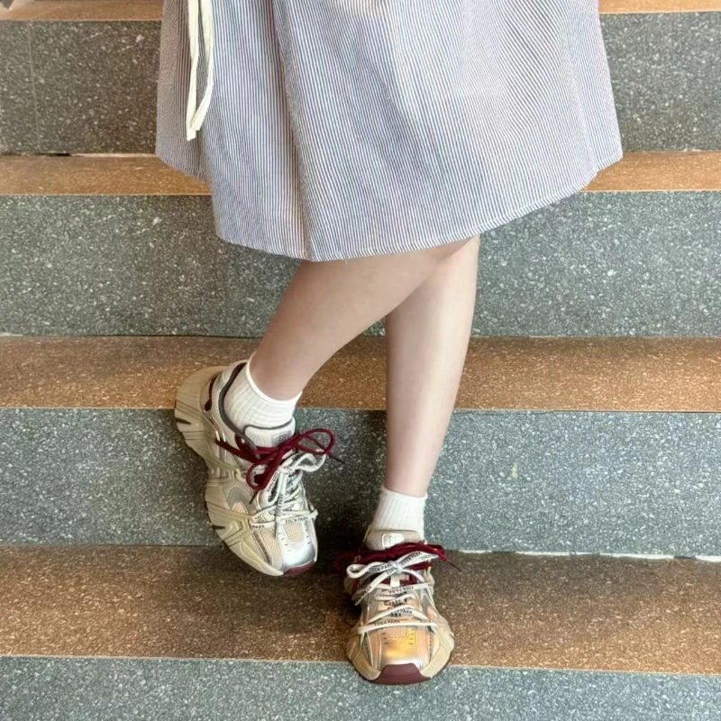 

Женская обувь из натуральной кожи, новинка весны 2024, популярная универсальная обувь для бега на толстой подошве, увеличивающая рост, повседневная спортивная обувь