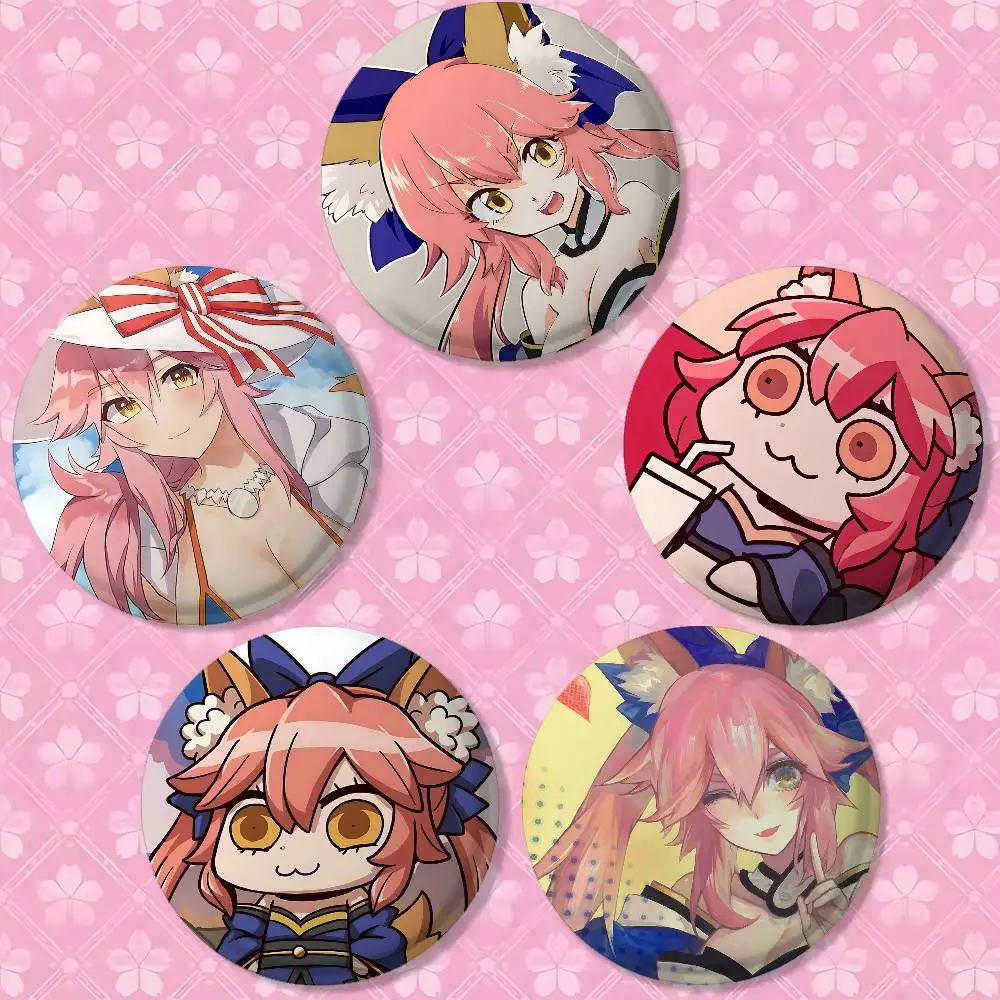 Cartoon T-Tamamo No M-Mae Cover Brooches Funny Meme Badge Fashion Jewelry Gifts