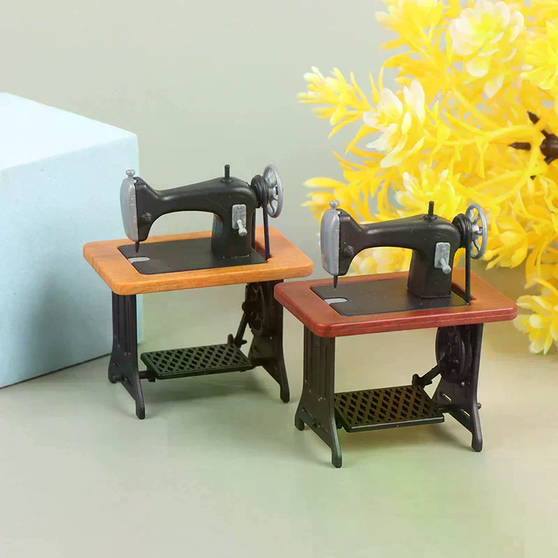 1:12 Dollhouse Miniature Sewing Machine Model Doll Furniture Decor Toy