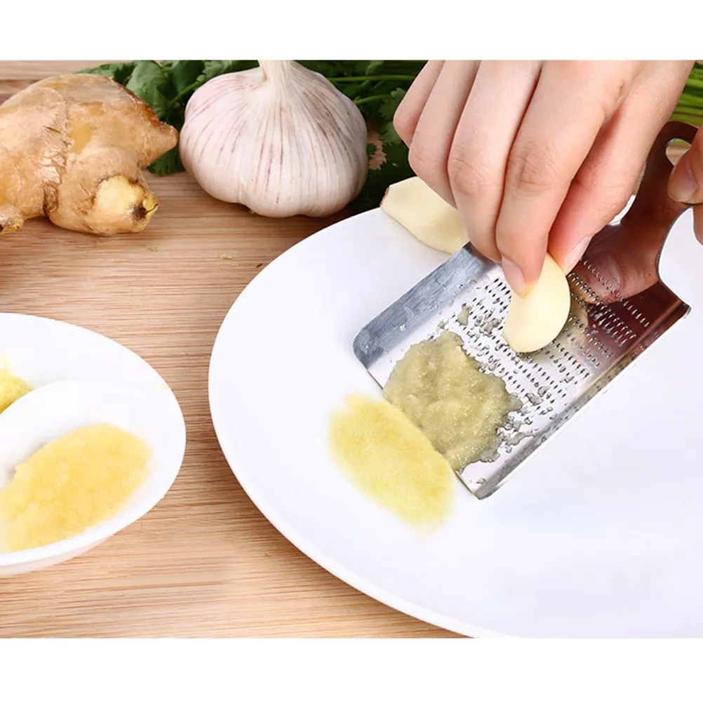Rallador de Acero Inoxidable para Jengibre y Ajo, para Triturar Finamente Jengibre, Ajo, Nueces y Queso, Fácil de Limpiar, con Orificio para Colgar, Utensilio de Cocina