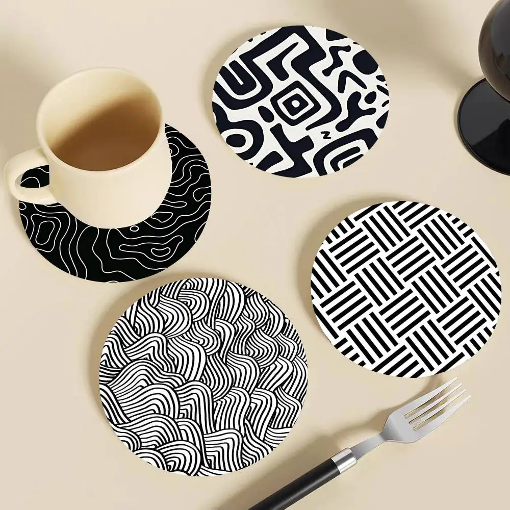 Black And White Line Art Round Wooden Coasters Suitable For Restaurants And Coffee Home Gift Choice Holidays