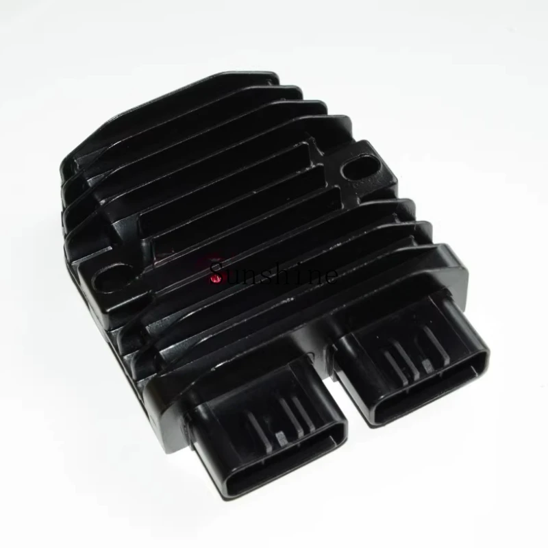 

Applicable to motorcycle CF650NK Huanglong 600 cruise version BJ600GS stable voltage regulation rectifier charger