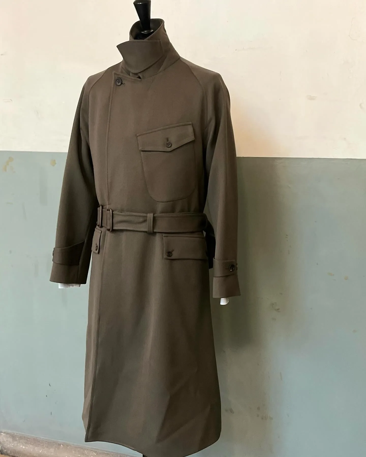 Windproof Collar Winter Tweed Coat With Belt Thick Trench Coat Formal Suits Outwear Plus Size Male Pocket Jacket
