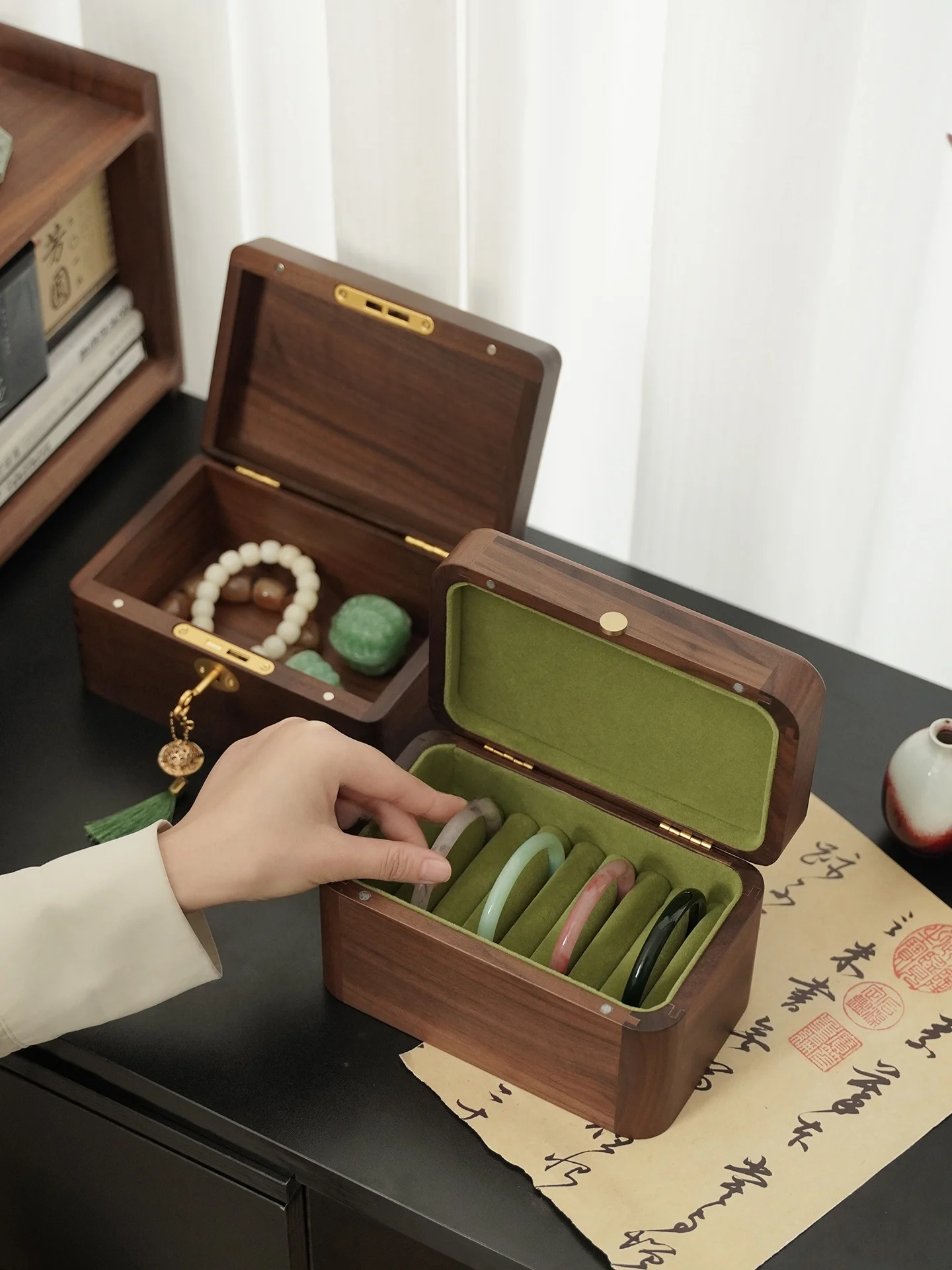 jewelry-box-high-end-feel-bracelet-special-storage-box-can-place-jade-bracelet-luxury-high-end-gift-for-best-friend
