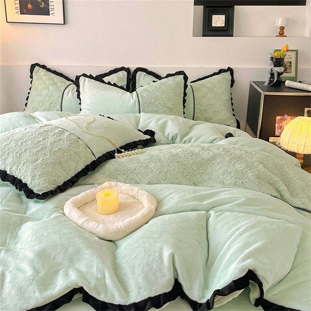 

Winter Warm Bedding Set Flannel Duvet Cover Thickened Carved Milk Velvet Queen King Luxury Bedroom Decor Quilt Cover Pillowcase