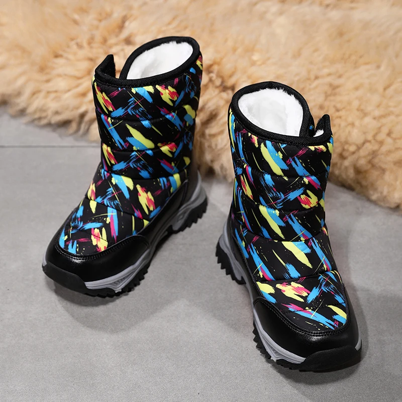 

Новинка 2023 года, зимние детские ботинки, плюшевая теплая походная обувь для девочек и мальчиков, нескользящие зимние ботинки из водонепроницаемой ткани, модные детские кроссовки