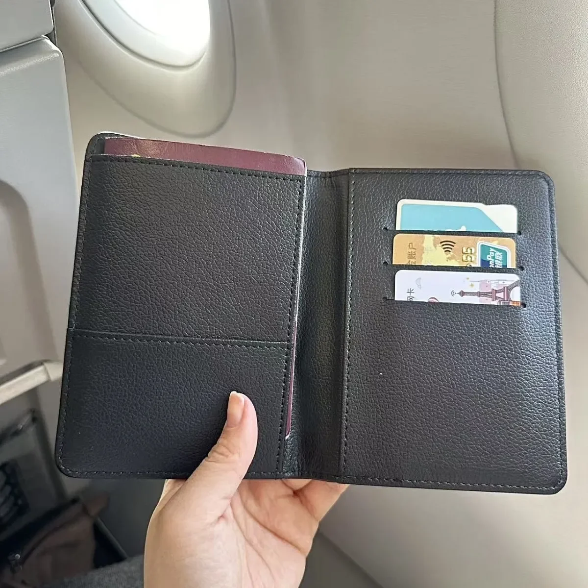 جديد Chiikawa Hachiware حامل جواز سفر جلدي في الخارج وثيقة السفر تذكرة Usagi أنيمي المحمولة حامل بطاقة التخزين الهدايا