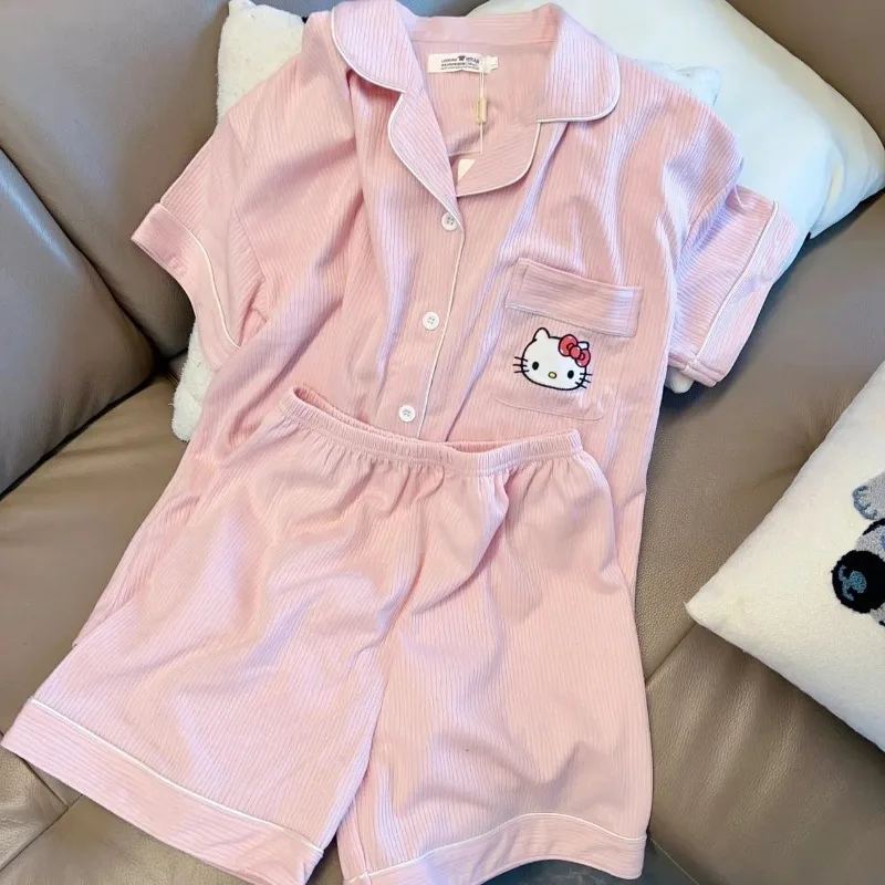 

Hello kitty girls pajamas, cartoon cute, new summer style, casual short-sleeved, children's suit, can be worn as home clothes