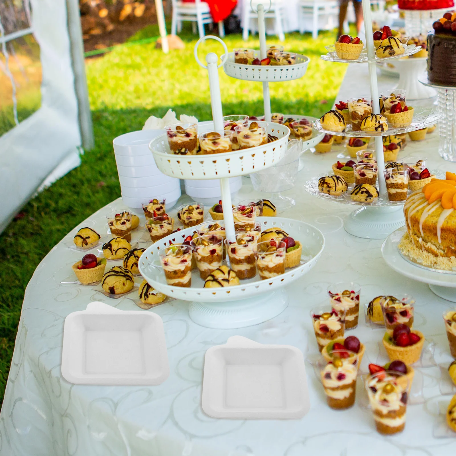 

40 pcs Cake Plates Disposable Square Paper Plates Eco-Friendly Dinner Party Supplies For Holiday Meals Event Serving