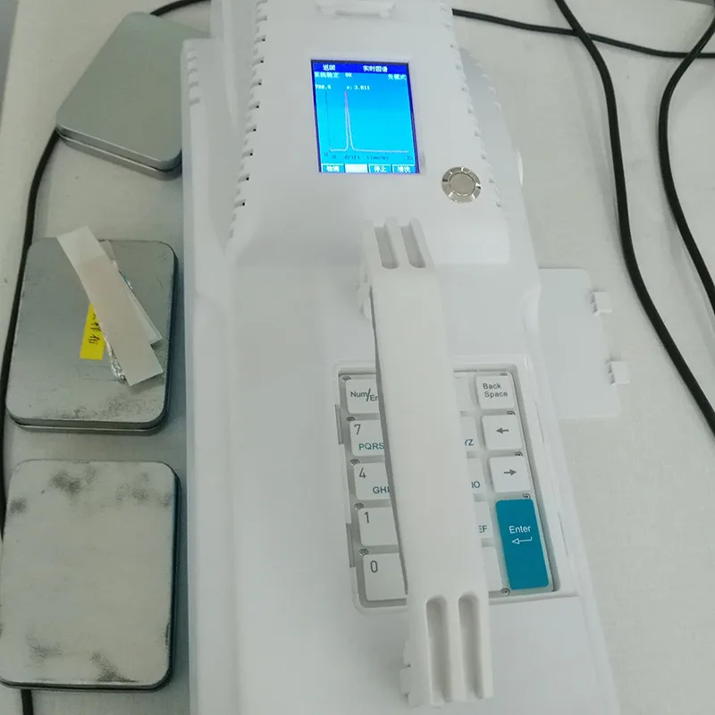 HD300 เครื่องตรวจจับการตรวจสอบระเบิดอุปกรณ์ตรวจจับรอยไอระเหยระเบิดแบบพกพา