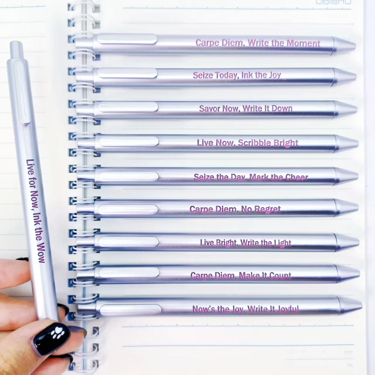 

10/20pcs Living in the Present Phrase Engraving Pen with Scalable Ballpoint Pen Living in the Present Daily Office Stationery