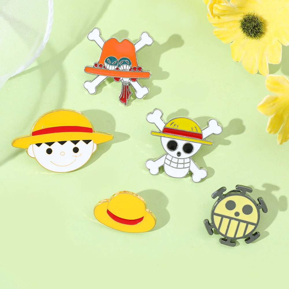 5 Pcs Cartoon Monkey D. Luffy Brooch Creative Skull Enamel Pin Backpack Clothing Jewelry Metal Badge Accessories Gift for Friend view 4