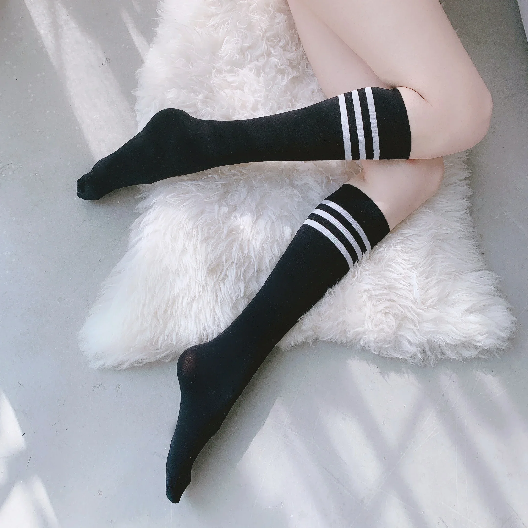 

College Girl Sexy Stockings Women Erotic Calf High Long Socks Cute Black White Stripes Japanese High School Lady Cosplay Costume