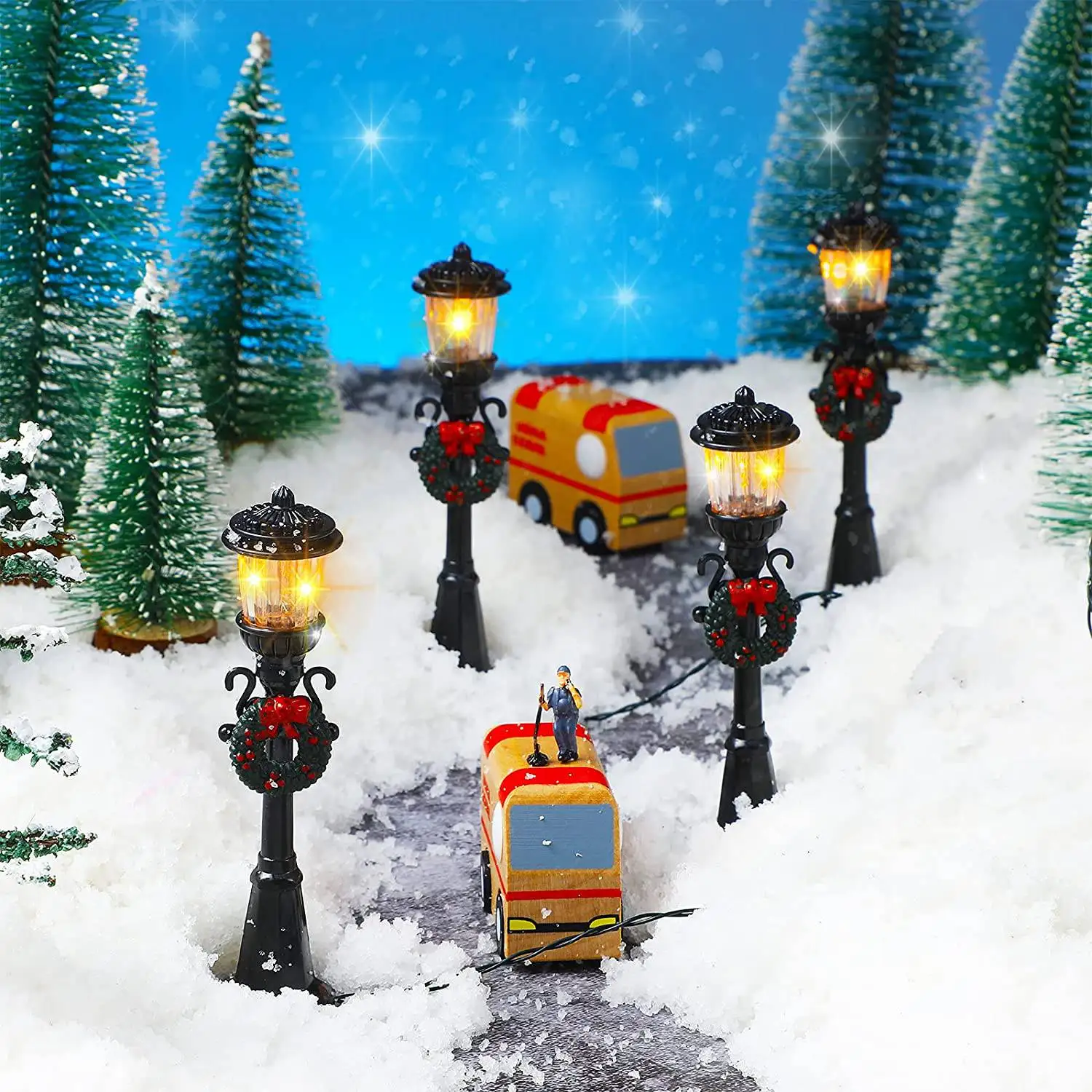 4-delige mini-kerstlantaarnpaal treinlamp miniatuur straatlantaarn decoratieve verlichting voor doe-het-zelf poppenhuis dorpspad