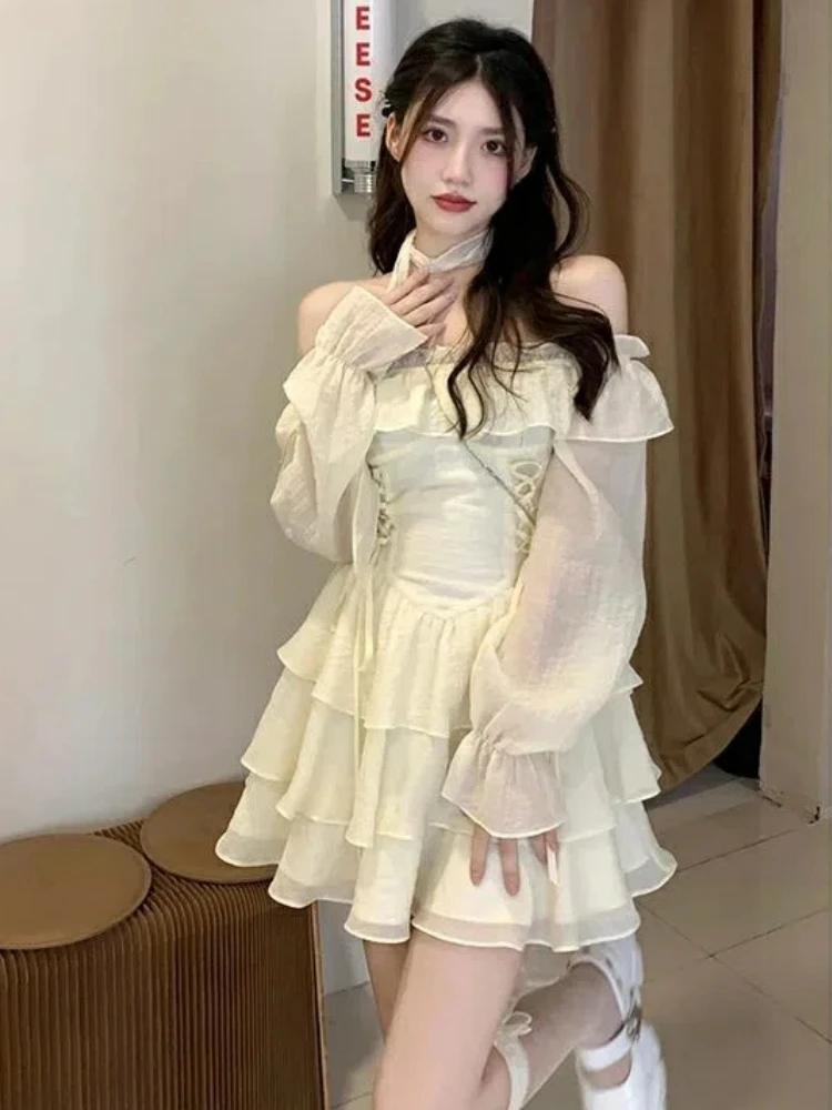 Gaun Mini Wanita Pakaian Leher Potong Estetika Mode Korea Ramping Hotsweet Ruffles Putri Genit Pinggang Tinggi Chic Kawaii