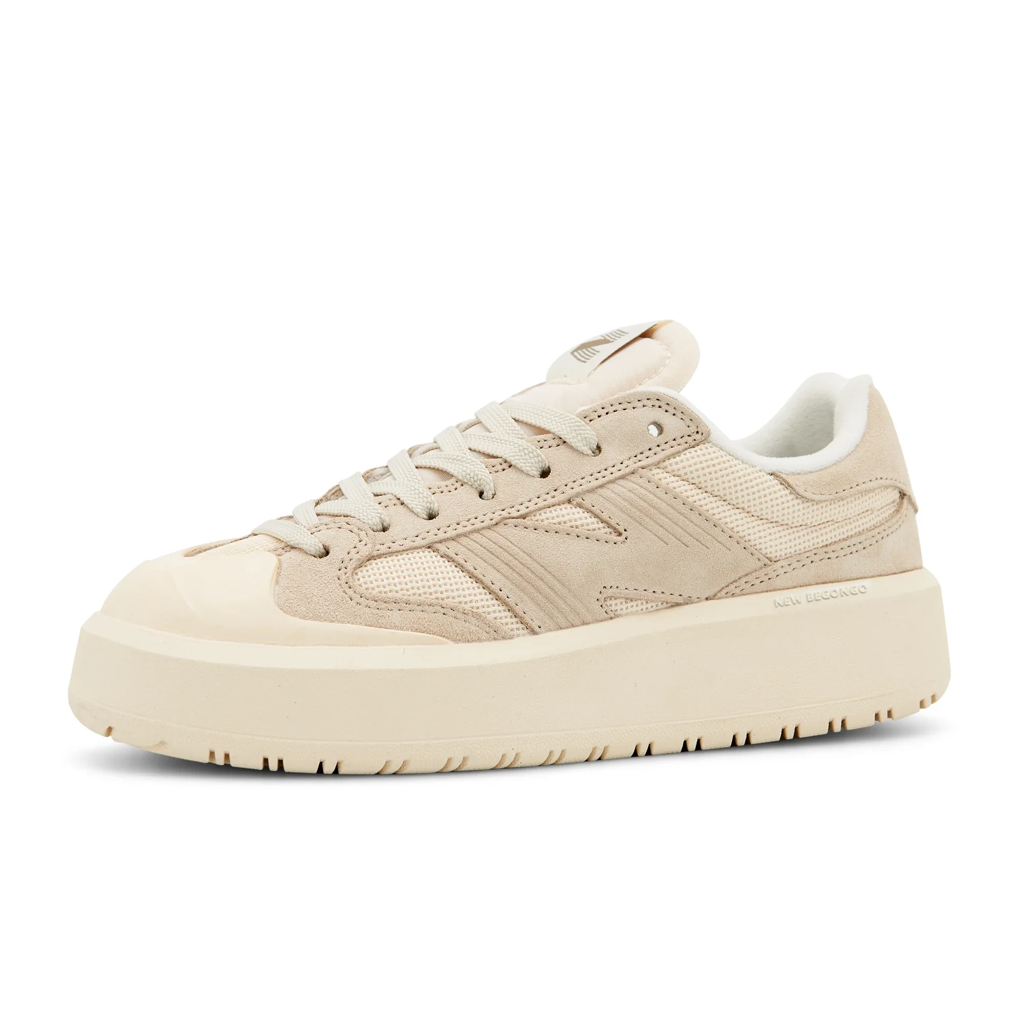 Essential: Fashionable basketball shoes, comfortable and soft soles, suitable for casual sports