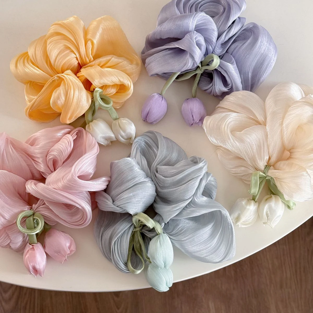 1-teiliges Haargummi für Damen, Tulpen-Blumenband, sanfte, süße elastische Haarbänder, Waldstil, vielseitiger Haarschmuck für Mädchen
