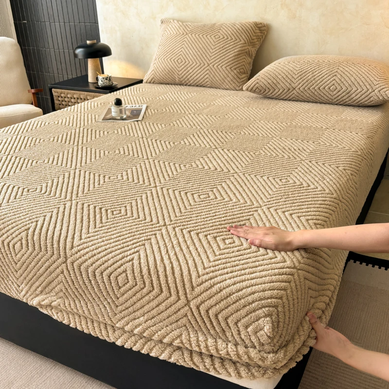 3Pcs Velvet Fleece Fitted Bed Sheet Checkered Print Adjustable Mattress Cover Thick Warm Bed Cover With Pillowcases