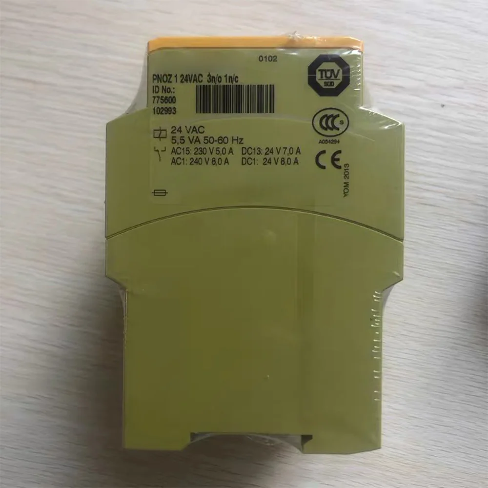 

New for Pilz PNOZ 1 775600 24V Safety Relay Module in Box