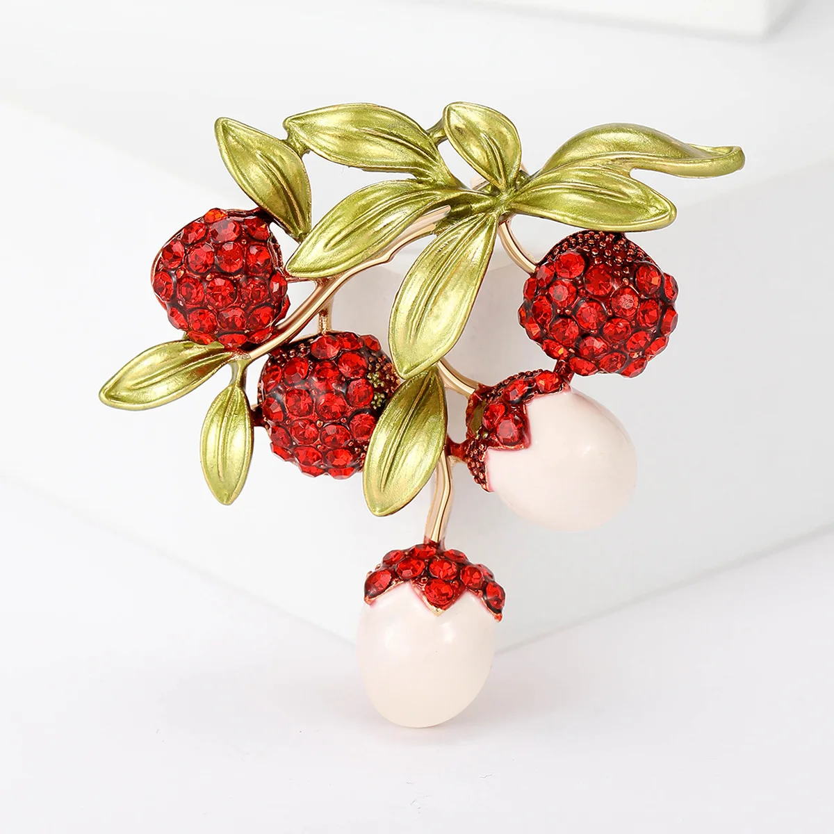 

Red enamel Rhinestone Lychee Brooch Women's Neutral Suit Coat Fruit Badge Daily Jewelry Accessories Gift