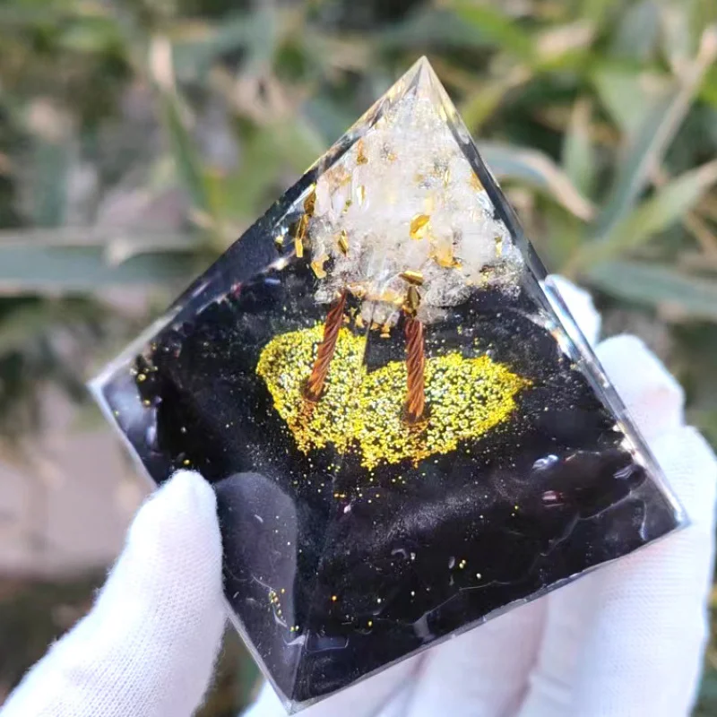 Live Pyramid Crystal Crushed Stone Epoxy Resin Home Desktop Handmade Ornament Gift