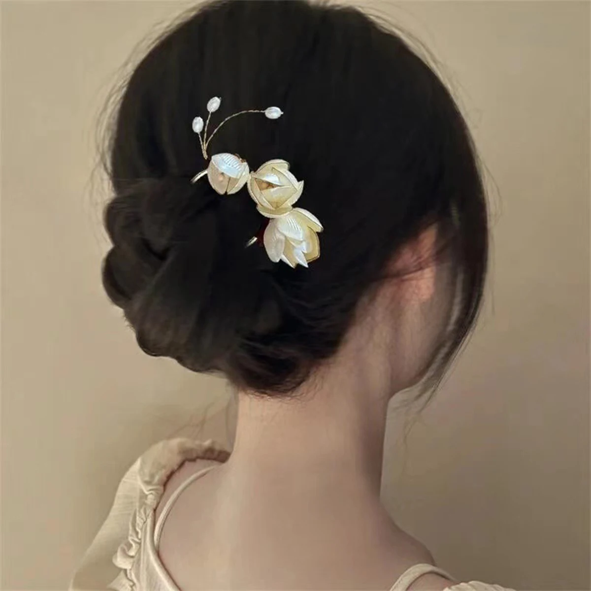 

Metal alloy new Chinese style lily flower U-shaped hair clip set with handmade flower design