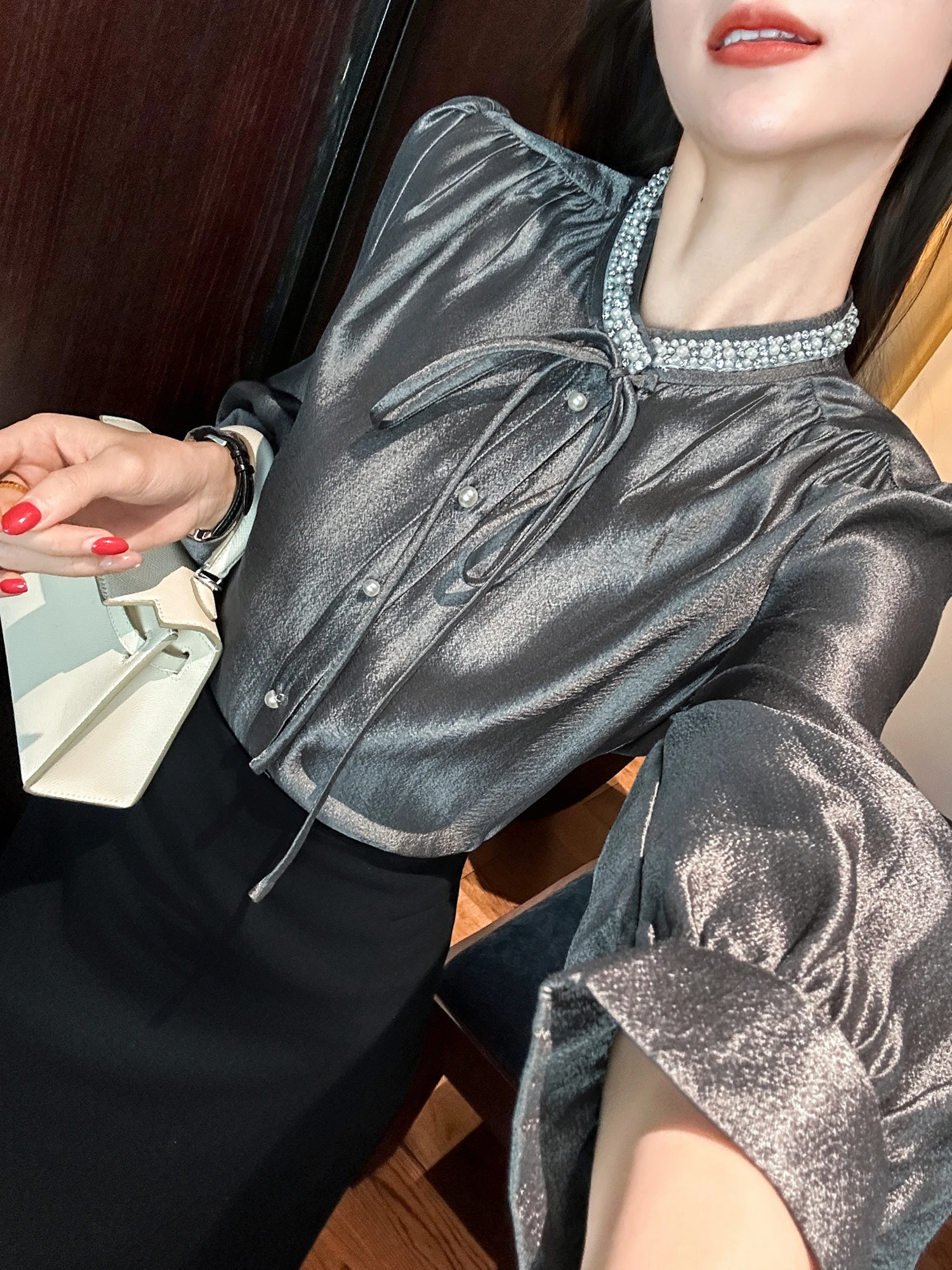 

Galactic ey Satin irt with Button-Up Collar And Metal Luster Ele Women's Busin Casual Long Sve round Ne Top