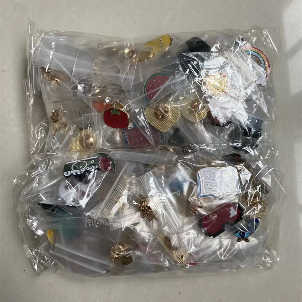 10-100Pcs Enamel Badges Pins Diversity Random Brooches Icons Plants Animal Fruit Pins On Backpack Clothes Hat Decor Accessories