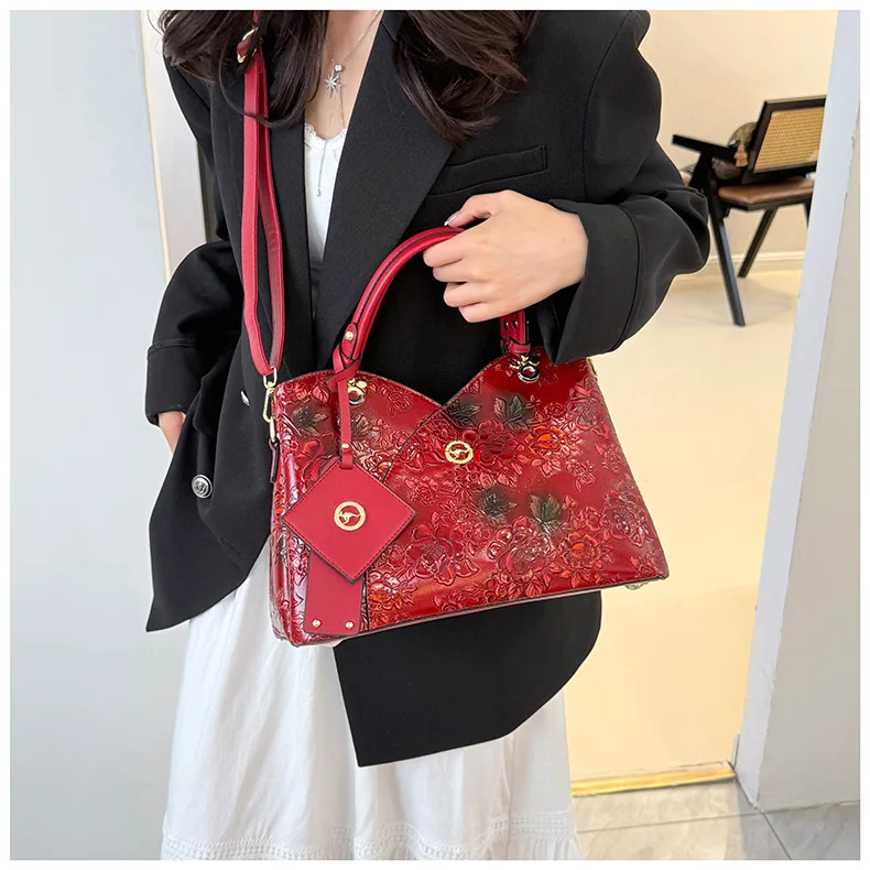 

2025 new handheld big bag mother bag trendy retro light luxury large-capacity women's bag high-end women's bag