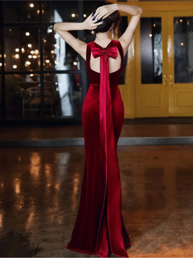 

New elegant velvet fishtail long toasting dress for banquets