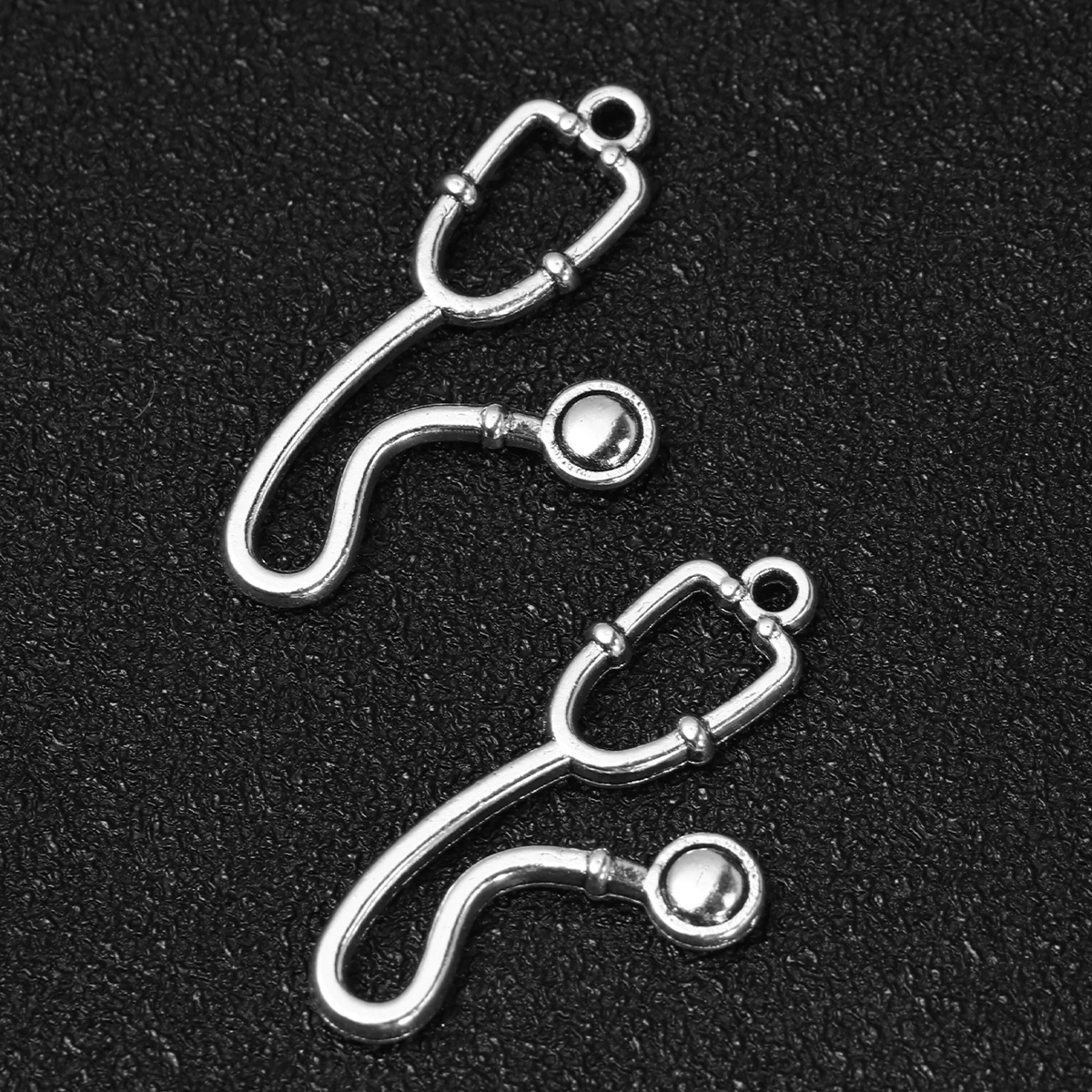 

100 Pcs Vintage Zinc Alloy Stethoscope Pendant DIY Jewelry Supplies Silver Color Earring naments Hospital Theme Charm Bracelet