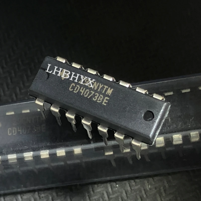Cd4073be Cmos Triple 3-Input En Gate Dip-14 Nieuwe Originele 5Pcs