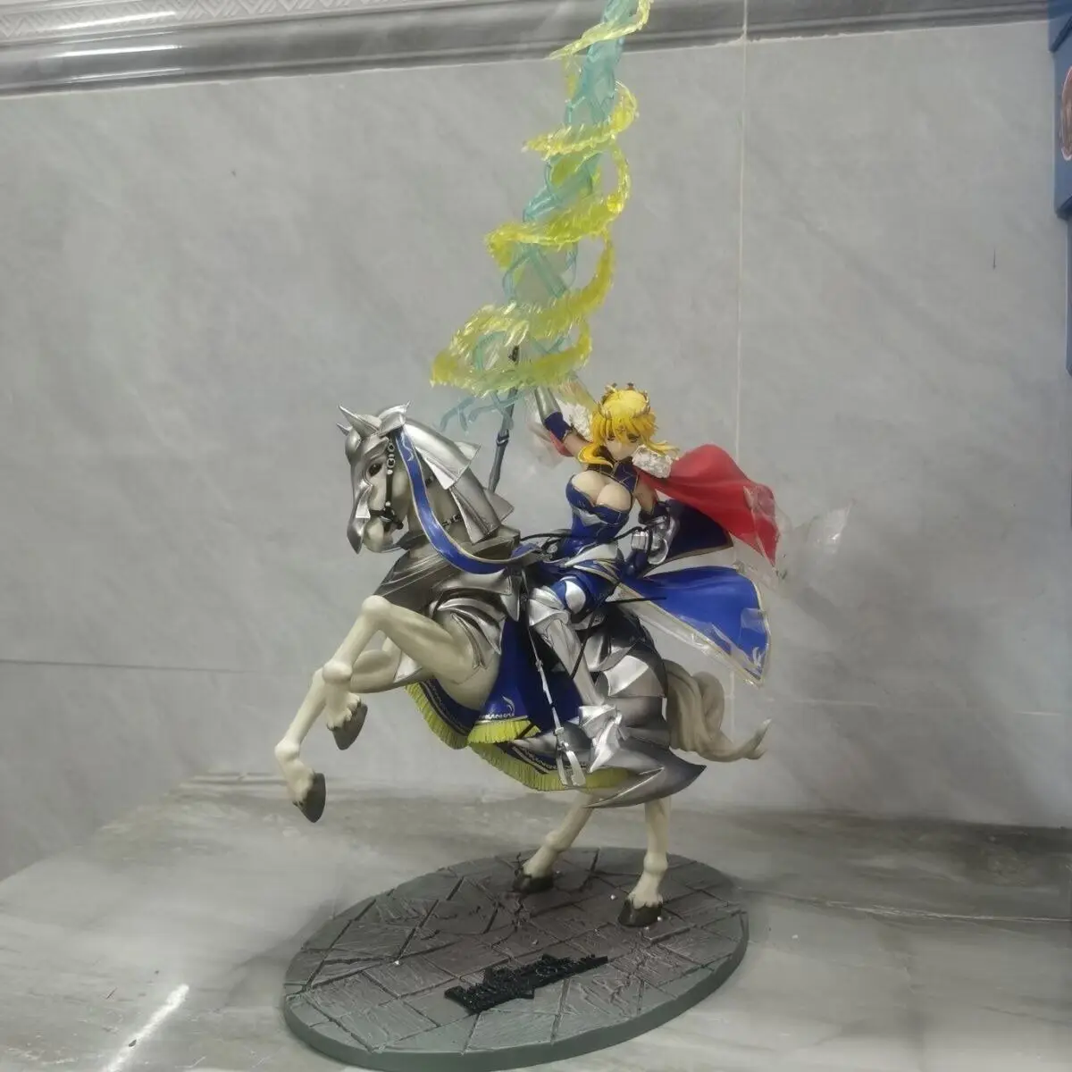 Sabre figura destino/grande pedido anime estatueta altria pendragon figura de ação pvc legal meninas modelo bonito decoração mesa crianças presentes