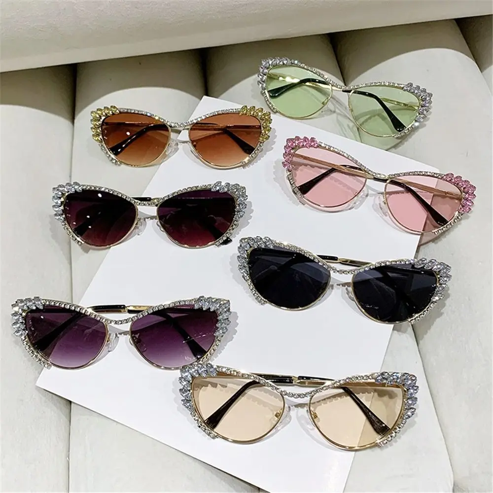 Vintage Cat-Eye Rhinestone Embellished Metal Sunglasses Street Style UV Protection Rhinestone Sun Glasses Women's Shades