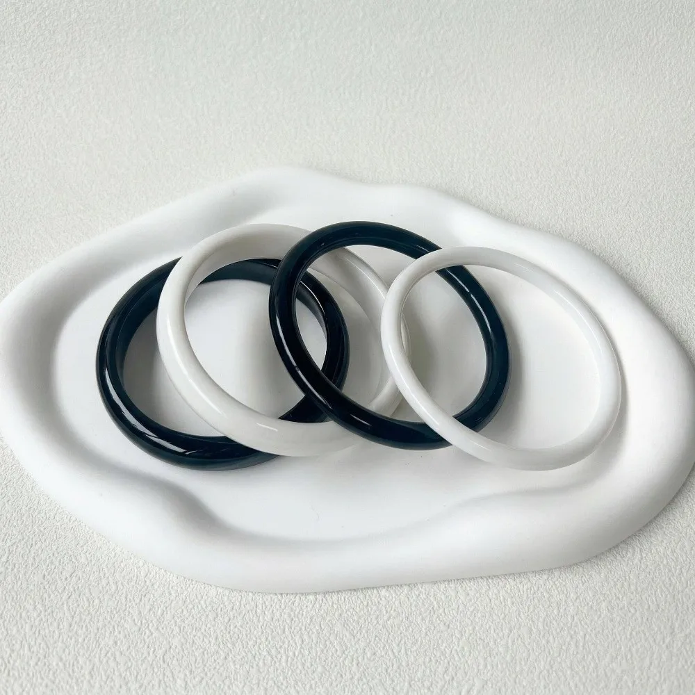 4Pcs/Set Fashion Wristband Acrylic Bracelets Set Stackable Translucent Resin Bangle Bohemia Korean Curved Tube Bangle Women
