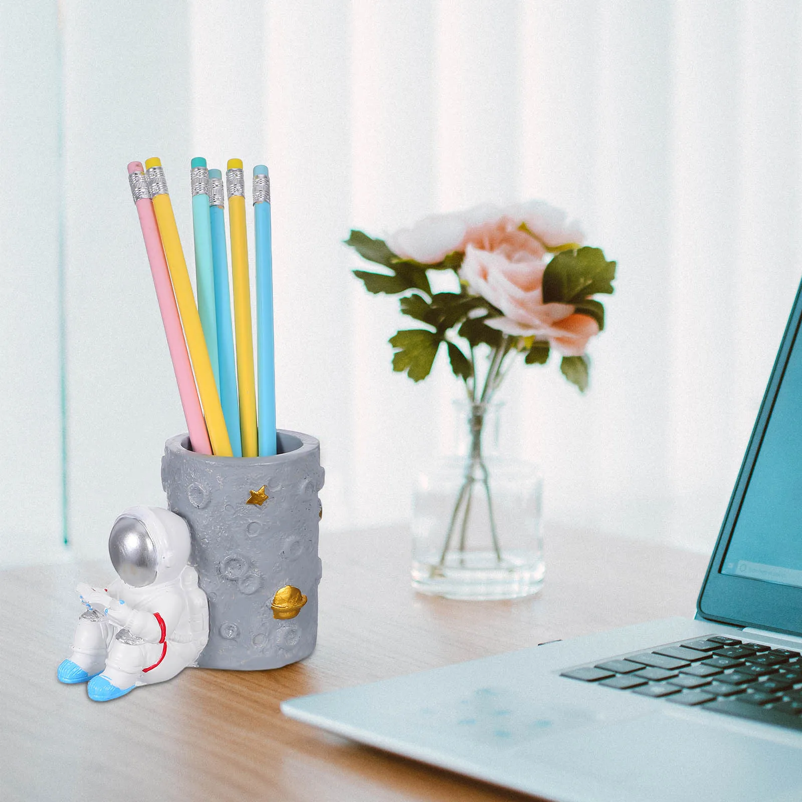 

Work Desk Cute Pen Holder for Stand Unique Astronauts Accessories Desktop Ornaments