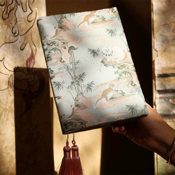 Intangible Cultural Heritage Panda Pattern Song Brocade Cover Pure Mulberry Silk Handmade Fabric Book Cover Tabletop Home Decor