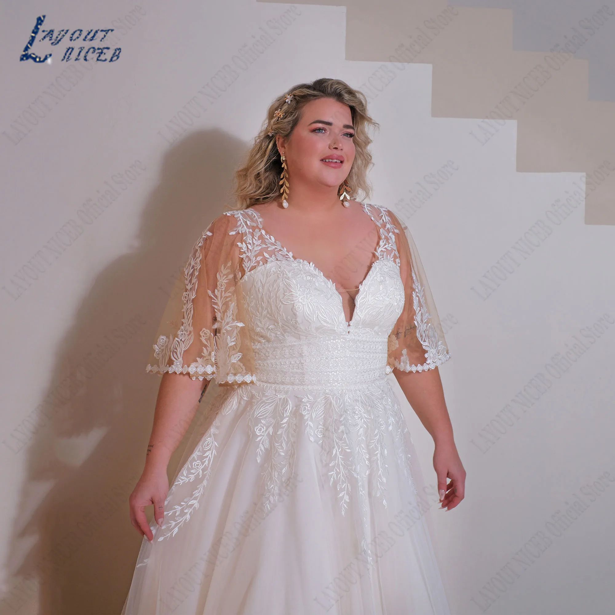 DISPOSITION NICEB-Robe de mariée à manches chauve-souris pour femme, grande taille, col en V, appliques A-Line, mariée, lacets, train de balayage, personnaliséMise en page niceb robe de mariée plus taille bat manches V